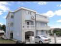 Appartements Vese - 100 m from beach: A1(2+2), A2(2+2), A3(5+3), A4(2+2) Sveti Petar - Riviera de Biograd  - maison