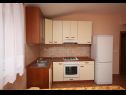 Appartements Vese - 100 m from beach: A1(2+2), A2(2+2), A3(5+3), A4(2+2) Sveti Petar - Riviera de Biograd  - Appartement - A3(5+3): cuisine