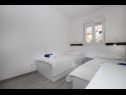 Appartements Jakov - modern and cosy with pool: B2(4), B3(5) Postira - Île de Brac  - Appartement - B2(4): chambre &agrave; coucher