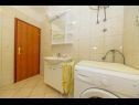 Appartements Brane - Economy Apartments: A1(4), A2(2) Postira - Île de Brac  - Appartement - A2(2): salle de bains