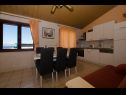 Appartements Vlado - cosy & afordable: SA1(2), A2(3), A3(5) Supetar - Île de Brac  - Appartement - A3(5): salle &agrave; manger