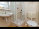 Appartements Vlado - cosy & afordable: SA1(2), A2(3), A3(5) Supetar - Île de Brac  - Appartement - A3(5): salle de bain W-C