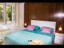 Maisons de vacances Lada - 100 m from beach: H(4+2) Supetar - Île de Brac  - Croatie  - H(4+2): chambre &agrave; coucher