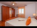 Appartements Miro - 3 Bedroom apartment: A1(6) Supetar - Île de Brac  - Appartement - A1(6): chambre &agrave; coucher