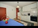 Appartements Bal - 400 m from beach: A2(2), A3(6) Supetar - Île de Brac  - Appartement - A3(6): cuisine salle à manger