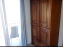 Appartements Doktor - sea view; A2(9) Mastrinka - Île de Ciovo  - Appartement - A2(9): chambre &agrave; coucher