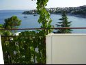 Appartements Dane - 30m from the sea: A1(4+1), A2(4+1), A3(3+2), A4(2+3) Okrug Gornji - Île de Ciovo  - Appartement - A2(4+1): vue de la terrasse