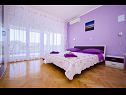 Appartements Ljuba - nice garden: A2(4+1) Plavi, A4(8+1), A1(2+2) Okrug Gornji - Île de Ciovo  - Appartement - A4(8+1): chambre &agrave; coucher