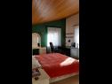 Appartements Doria - 20m from beach: A1 Grego(4), A3 Doric(4), A4 Teuta(2+2) Okrug Gornji - Île de Ciovo  - Appartement - A4 Teuta(2+2): chambre &agrave; coucher