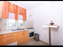 Appartements Slavica - 70 m from the beach : Lero1(4+1) Okrug Gornji - Île de Ciovo  - Appartement - Lero1(4+1): cuisine