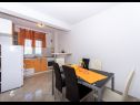 Appartements Slavica - 70 m from the beach : Lero1(4+1) Okrug Gornji - Île de Ciovo  - Appartement - Lero1(4+1): cuisine salle à manger