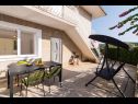 Appartements Ivica - garden terrace A1(2), A2(2+2) Slatine - Île de Ciovo  - Appartement - A2(2+2): terrasse