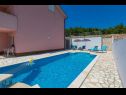 Appartements Dragica - modern & close to the sea: A2 Black & White(6) Klenovica - Riviera de Crikvenica  - piscine