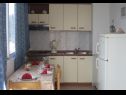 Appartements et chambres Dar - 400 m from sea: SA1(2), A2(3), R3(2) Hvar - Île de Hvar  - Appartement - A2(3): cuisine salle à manger