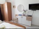 Appartements Dioniza - 150 m from beach: A1(2+2), A2(3), A3(2+2) Jelsa - Île de Hvar  - Appartement - A2(3): chambre &agrave; coucher