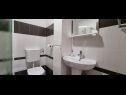 Appartements Mani - modern: A1(2+1) Liznjan - Istrie  - Appartement - A1(2+1): salle de bain W-C
