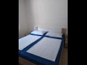 Appartements Tomy - with free parking: A1(4), A2(4) Medulin - Istrie  - Appartement - A2(4): chambre &agrave; coucher