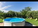 Appartements Lili-with paddling pool: A1(4+2) Umag - Istrie  - piscine