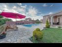 Maisons de vacances Klo - with pool : H(8) Valtura - Istrie  - Croatie  - H(8): balcon (maison et environs)