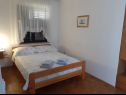 Maisons de vacances Renata - 3 bedrooms: H(6+1) Njivice - Île de Krk  - Croatie  - H(6+1): chambre &agrave; coucher
