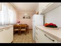 Appartements Ivano A1(4+1) Vrbnik - Île de Krk  - Appartement - A1(4+1): cuisine salle à manger