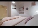 Maisons de vacances Ingrid - retro deluxe: H(5+2) Rijeka - Kvarner  - Croatie  - H(5+2): chambre &agrave; coucher