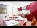 Appartements Rilka - 20m from the sea: A1(4) Baska Voda - Riviera de Makarska  - Appartement - A1(4): cuisine salle à manger