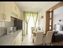 Appartements Robert - sea view : A1(4+1), A2(4+2) Brela - Riviera de Makarska  - Appartement - A2(4+2): cuisine salle à manger