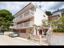 Appartements Ante M - 100 m from beach: A1(4+2), A2(4+2), C3(2) Brela - Riviera de Makarska  - maison