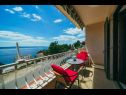 Appartements Lovre - close to the sea : A1(6), A2(4+1) prizemlje, A3(5) Brela - Riviera de Makarska  - Appartement - A1(6): terrasse