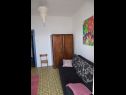 Appartements Inga - right at the beach: A1(2+3) Brist - Riviera de Makarska  - Appartement - A1(2+3): chambre &agrave; coucher