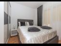 Appartements Ivi - 100 m from pebble beach: A1(2+2), A2(2+2), A3(2+2), A4(4+4), A5(2+2) Drasnice - Riviera de Makarska  - Appartement - A2(2+2): chambre &agrave; coucher