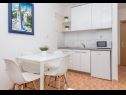 Appartements Ivi - 100 m from pebble beach: A1(2+2), A2(2+2), A3(2+2), A4(4+4), A5(2+2) Drasnice - Riviera de Makarska  - Appartement - A2(2+2): cuisine salle à manger