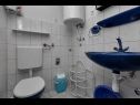 Appartements Vlatko - affordable & cosy: SA1(4), SA2(2+2), SA3(2+2) Krvavica - Riviera de Makarska  - Studio appartement - SA1(4): salle de bain W-C