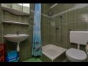 Appartements Vlatko - affordable & cosy: SA1(4), SA2(2+2), SA3(2+2) Krvavica - Riviera de Makarska  - Studio appartement - SA2(2+2): salle de bain W-C