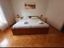 Appartements Željko - spacious and affordable A1(6+2), SA2(2), SA3(2), SA4(2+1) Makarska - Riviera de Makarska  - Appartement - A1(6+2): chambre &agrave; coucher