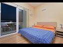 Appartements Gianni - modern & great location: SA1(2), A2(2+2), A3(2+2) Makarska - Riviera de Makarska  - Appartement - A2(2+2): chambre &agrave; coucher