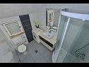 Appartements Marijo - 300 m from beach: A1(4+1) Makarska - Riviera de Makarska  - Appartement - A1(4+1): salle de bain W-C