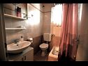  Virena - free grill: SA2(3), SA3(2+1) Makarska - Riviera de Makarska  - Studio appartement - SA2(3): salle de bain W-C
