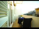 Appartements et chambres Ljuba - 130 meter from sea SA1(2), SA2(2+1), SA6(2+1), A4(2+1), R3(2+1), R7(2+1) Makarska - Riviera de Makarska  - Studio appartement - SA6(2+1): terrasse
