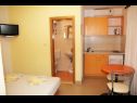 Appartements Sini - with parking : A1 (4+1), SA2 (2), SA3 (2), A4 (3+1) Makarska - Riviera de Makarska  - Studio appartement - SA3 (2): cuisine salle à manger
