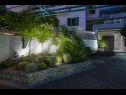 Appartements Gianni - modern & great location: SA1(2), A2(2+2), A3(2+2) Makarska - Riviera de Makarska  - cour