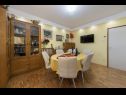 Appartements Stipe - comfortable apartment for 6 person: A(4+2) Makarska - Riviera de Makarska  - Appartement - A(4+2): séjour