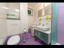 Appartements Palmina - comfort apartment: A1 veliki (6),  A2 žuti (4+1), A3 lila (2), SA4 bijeli (2) Makarska - Riviera de Makarska  - Appartement -  A2 žuti (4+1): salle de bain W-C
