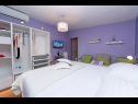 Appartements Palmina - comfort apartment: A1 veliki (6),  A2 žuti (4+1), A3 lila (2), SA4 bijeli (2) Makarska - Riviera de Makarska  - Studio appartement - SA4 bijeli (2): chambre &agrave; coucher