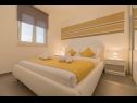 Appartements Luxury - heated pool, sauna and gym: A1(2), A2(2), A3(4), A4(2), A5(4), A6(2) Makarska - Riviera de Makarska  - Appartement - A1(2): chambre &agrave; coucher