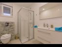 Appartements Luxury - heated pool, sauna and gym: A1(2), A2(2), A3(4), A4(2), A5(4), A6(2) Makarska - Riviera de Makarska  - Appartement - A4(2): salle de bain W-C