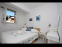 Appartements Maja - 100 from the beach: A1- Galebovo krilo (2+2), A2-Uzorita (2+2), SA1(2) Podgora - Riviera de Makarska  - Appartement - A2-Uzorita (2+2): chambre &agrave; coucher