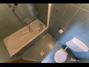 Appartements Cobra - excellent location: A1(2+2), SA2(2+1), A4(4+2) Tucepi - Riviera de Makarska  - Appartement - A4(4+2): salle de bain W-C