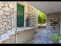 Maisons de vacances Ned H(4+1) Tucepi - Riviera de Makarska  - Croatie  - détail (maison et environs)